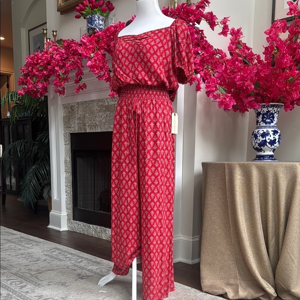 Band of Gypsies Red Floral Women's Pants Set - size Medium